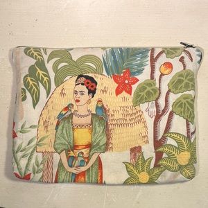 Hemet Frida Bag for makeup or tablet